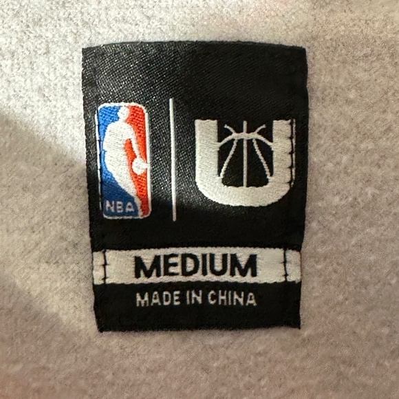 Retro Tie Dye Acid Wash Style NBA Vintage Chicago BullsLong Sleeve Sweater - Picture 5 of 6